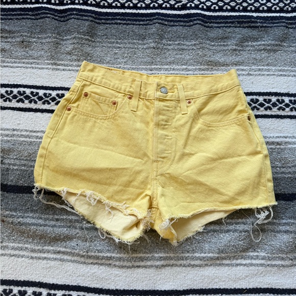 Levi's Pants - Levi’s Women’s 501 Original Fit High Rise Yellow Denim Shorts Size 27